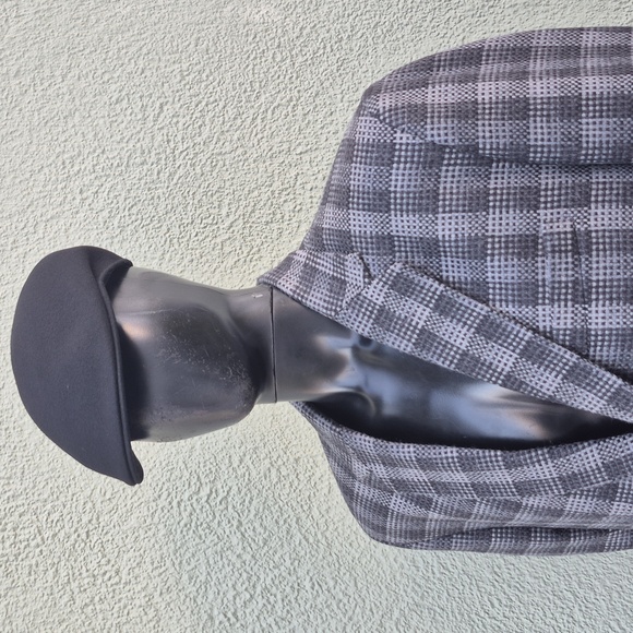 Men's Bespoke Gray Pure Wool Luxury (2) Button Blazer/Custom World Map Lining